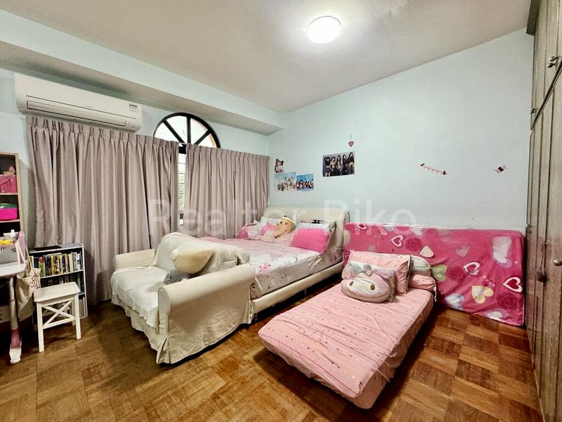 5 Bed Corner Terrace (Landed) for Sale in  Lange 28 - Image 2